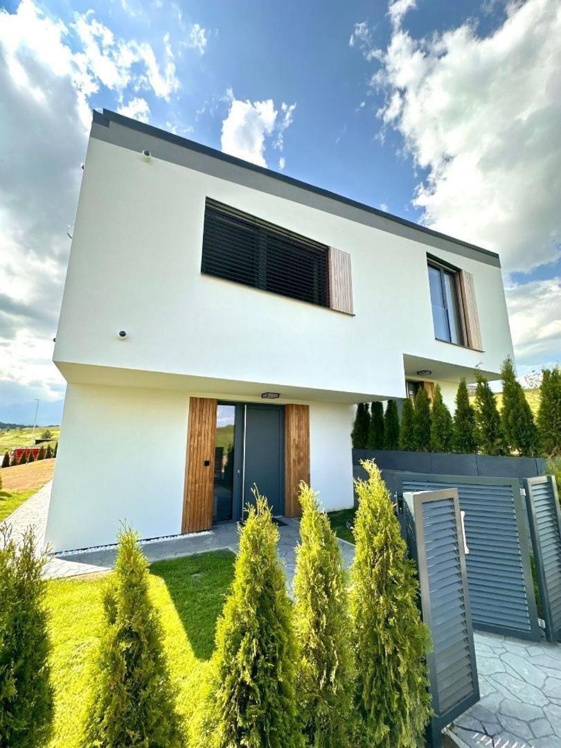 Luxury Apartments Maly Slavkov ภายนอก รูปภาพ