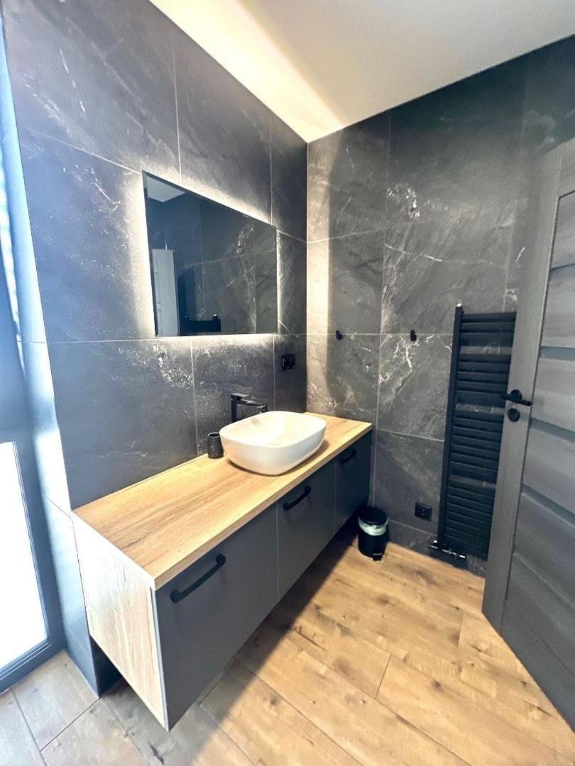 Luxury Apartments Maly Slavkov ภายนอก รูปภาพ