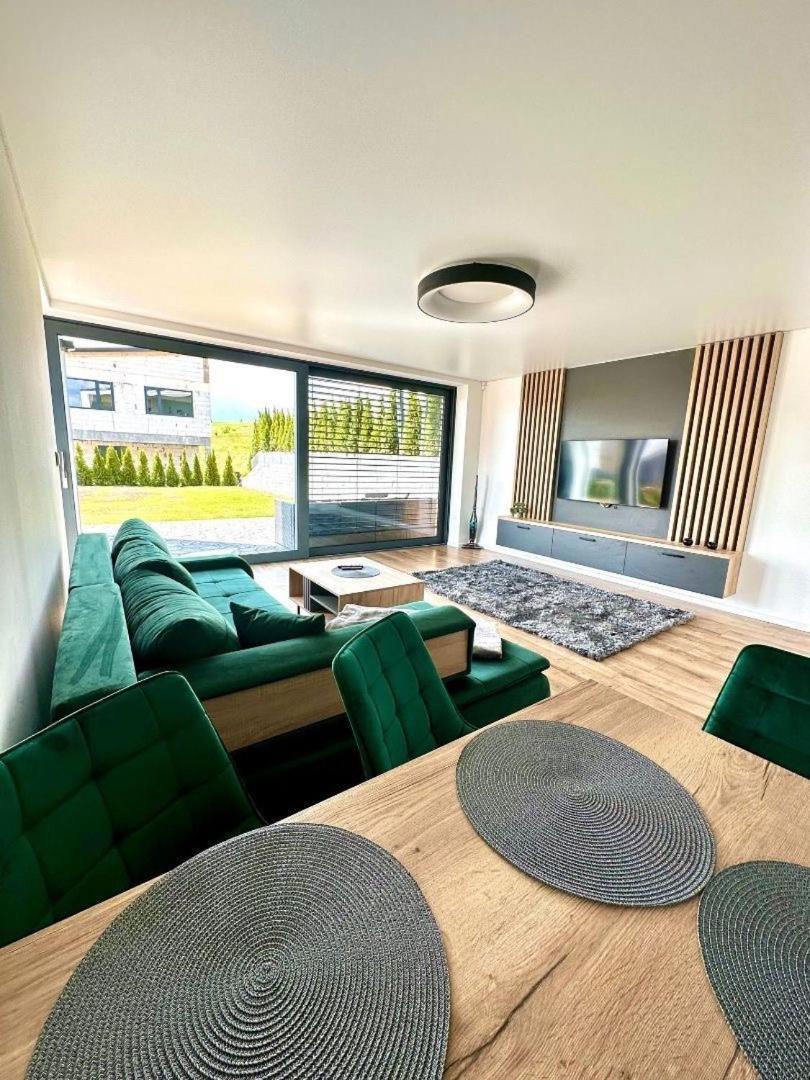 Luxury Apartments Maly Slavkov ภายนอก รูปภาพ
